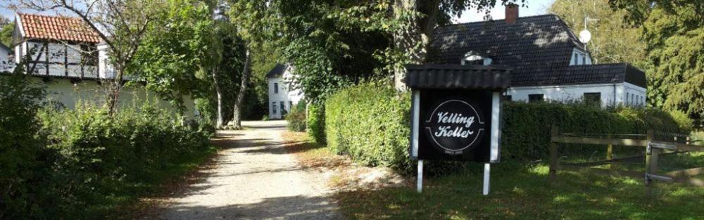 Velling Koller Hotel Og Camping Bryrup Buitenkant foto