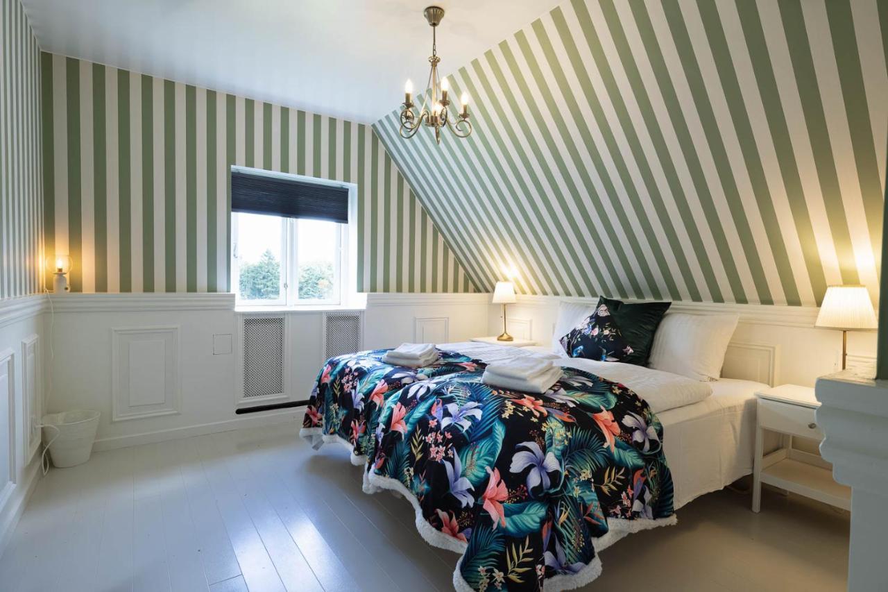 Velling Koller Hotel Og Camping Bryrup Buitenkant foto