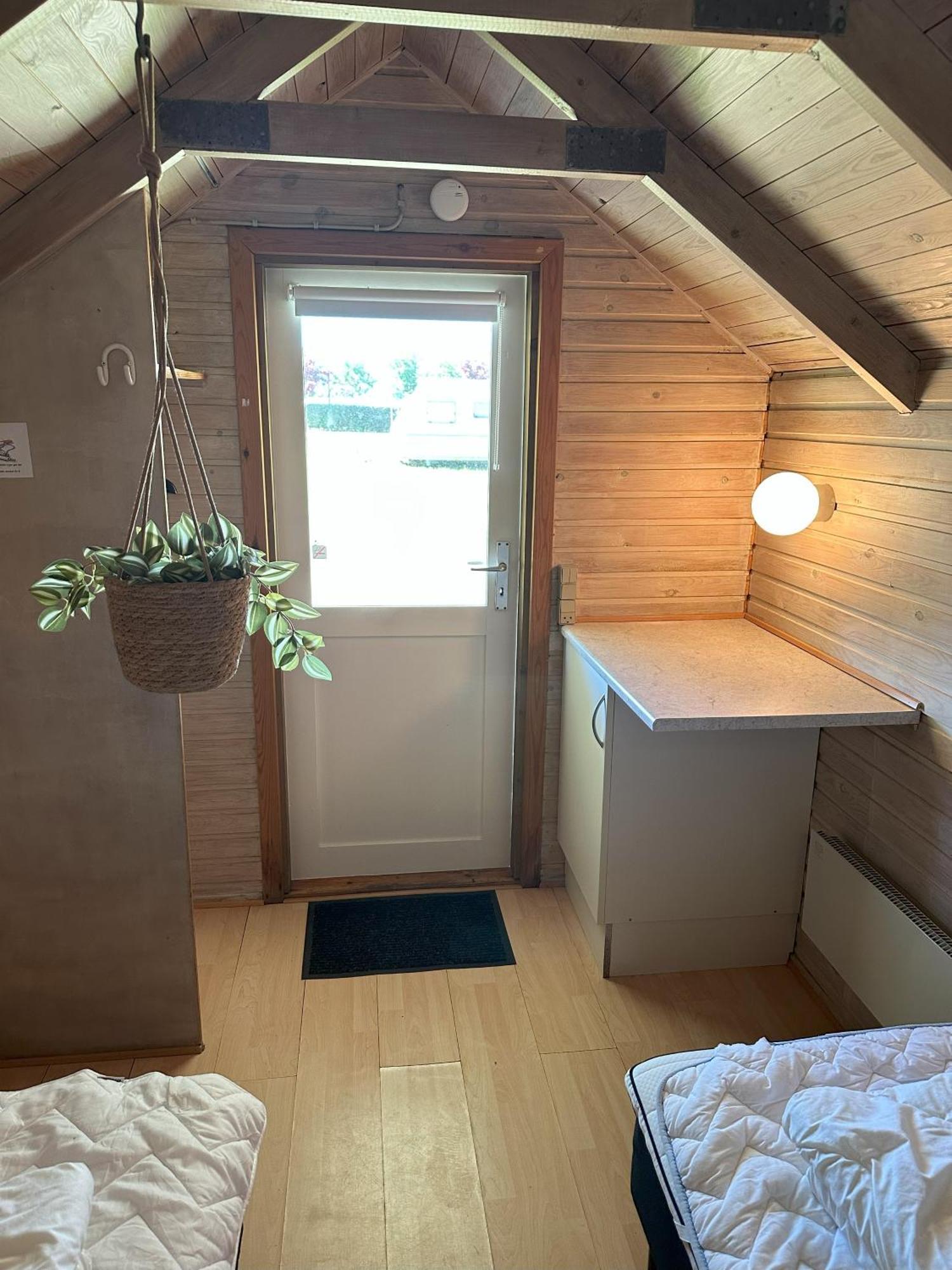 Velling Koller Hotel Og Camping Bryrup Buitenkant foto